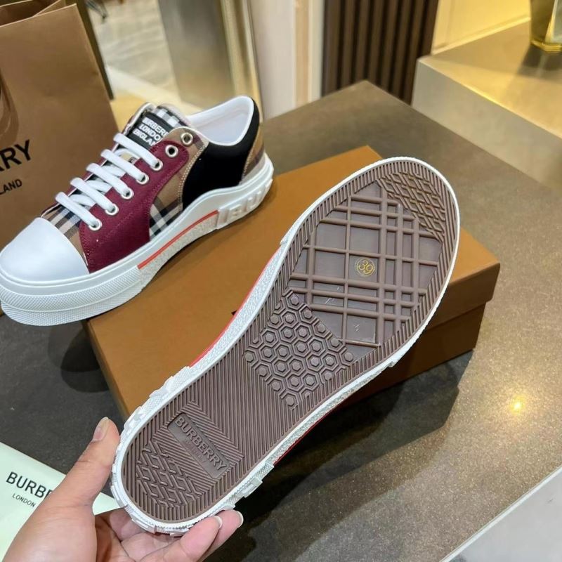 Burberry Low Shoes